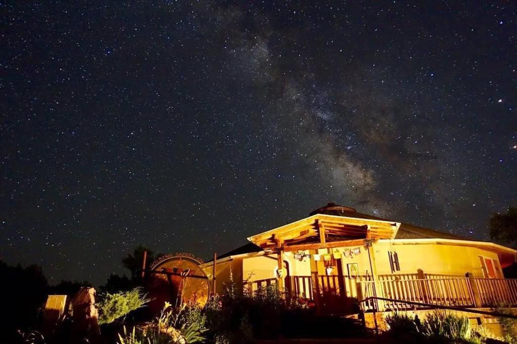 Red Moon Lodge โมอาบ ภายนอก รูปภาพ