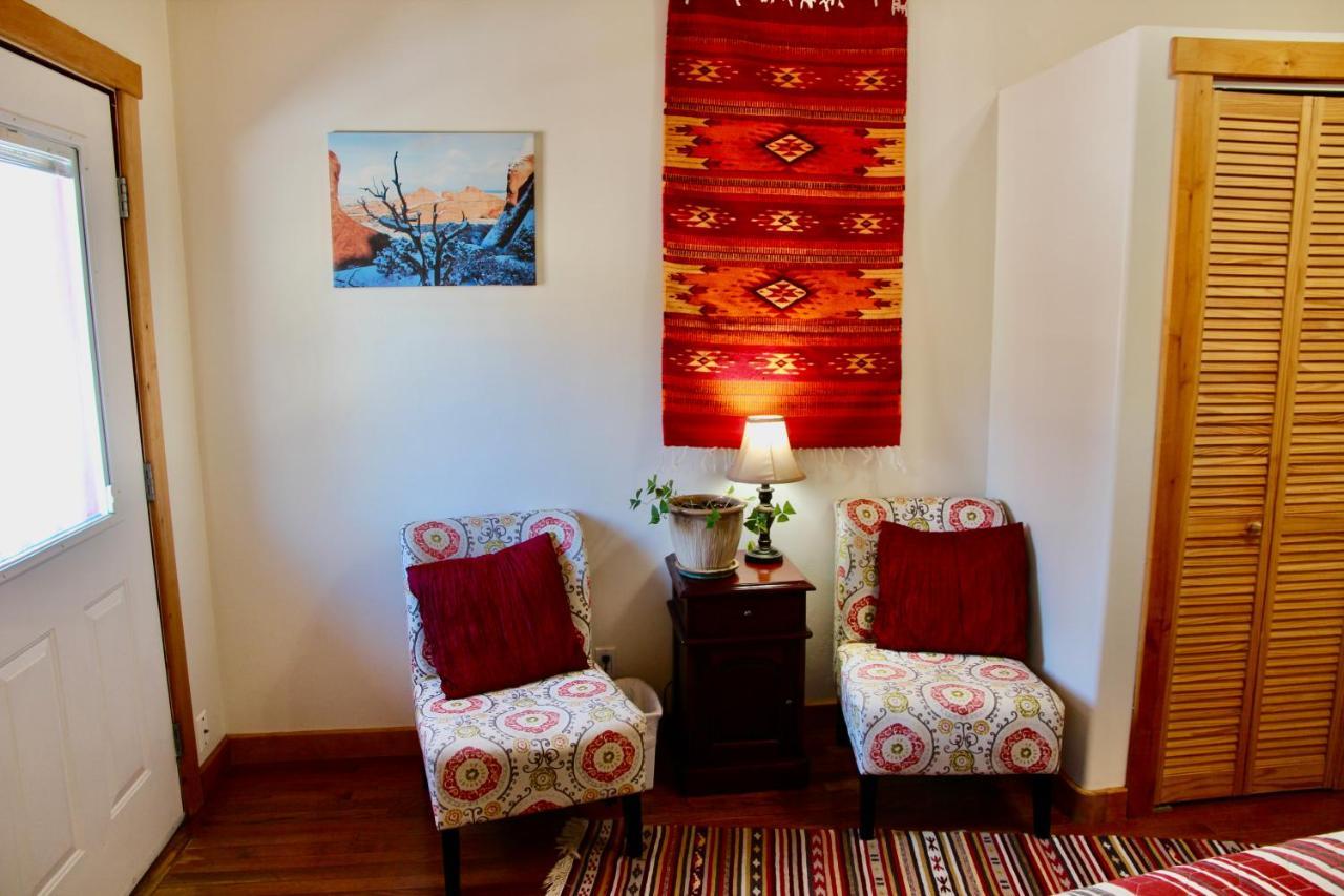 Red Moon Lodge โมอาบ ภายนอก รูปภาพ